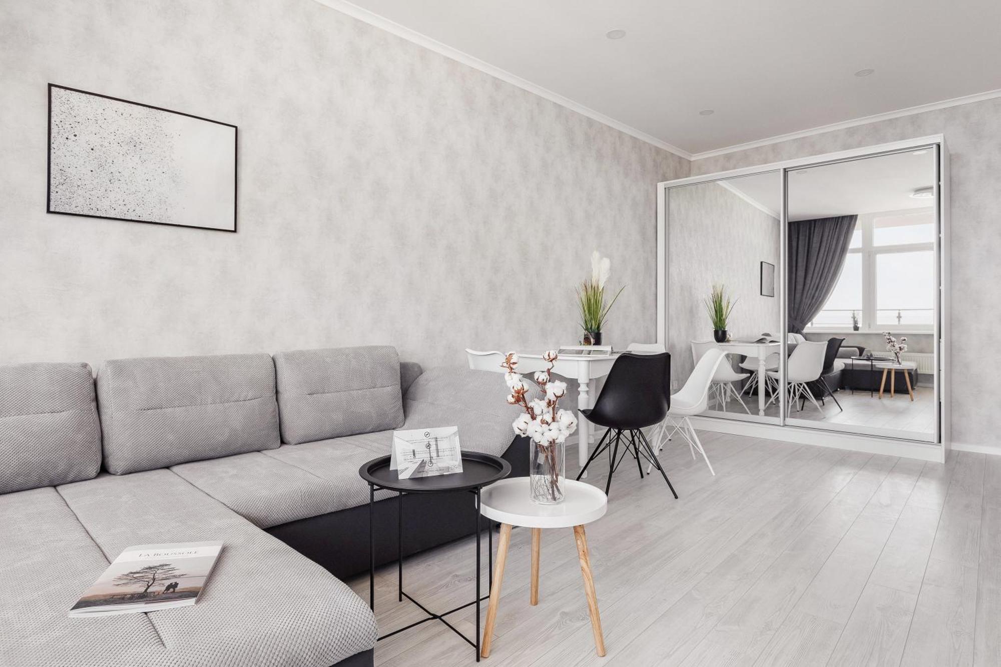 Sea & Sky Apartments Odessa Rom bilde