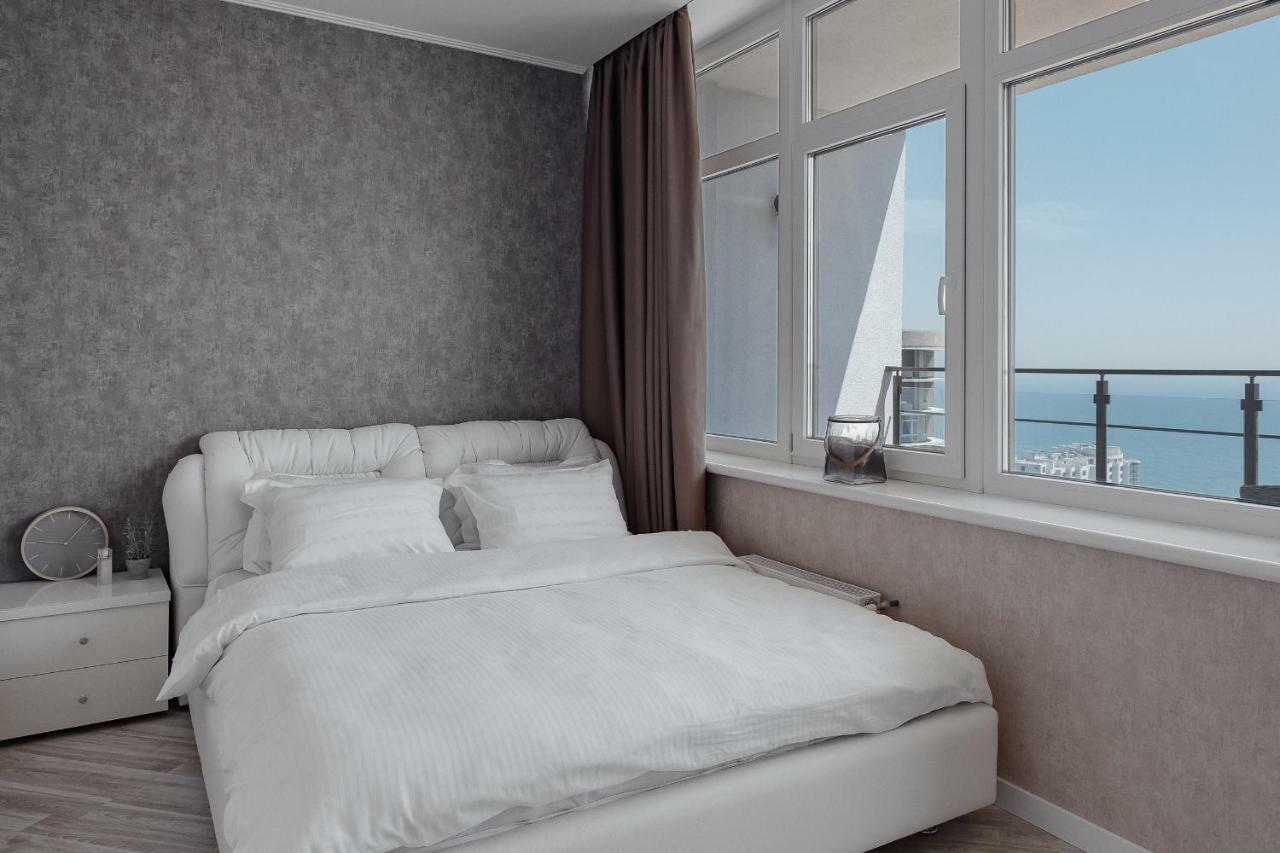 Sea & Sky Apartments Odessa Eksteriør bilde