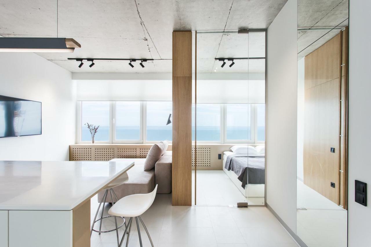 Sea & Sky Apartments Odessa Eksteriør bilde